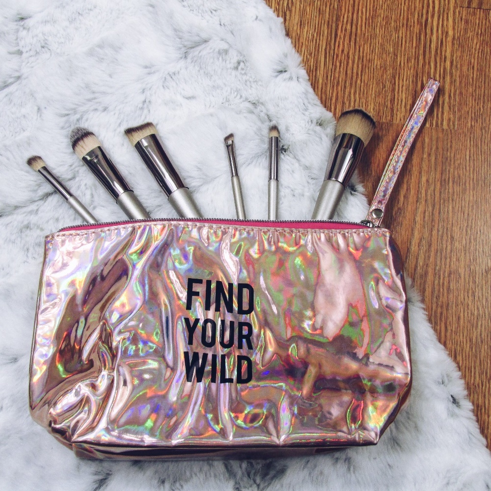 New 6-Piece Makeup Brush Set with Bag
